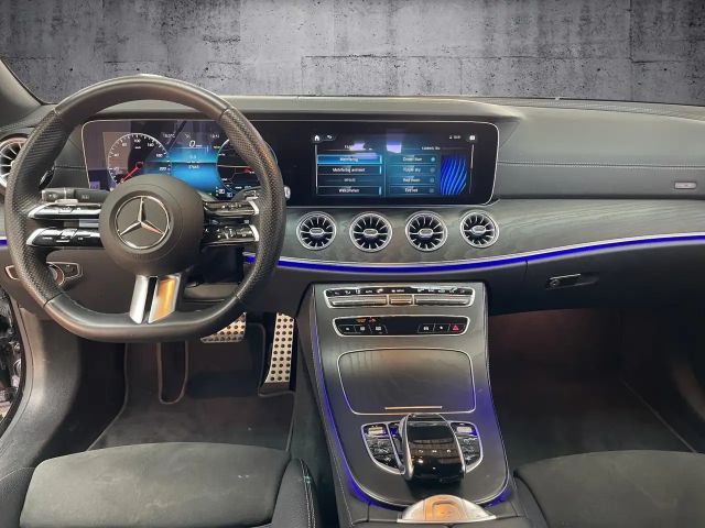 Mercedes-Benz E 200 AMG Line Cabriolet