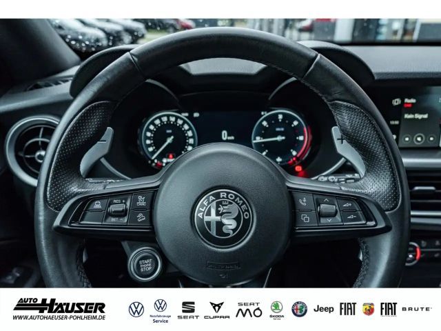 Alfa Romeo Stelvio AT8 Q4 Veloce