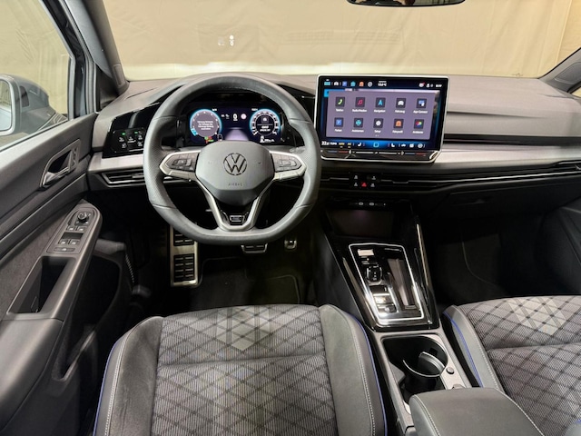 Volkswagen Golf 1.5 eTSI DSG R-Line Variant