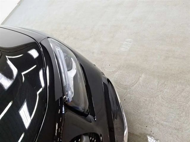 Mercedes-Benz GLB 220 4MATIC AMG Line