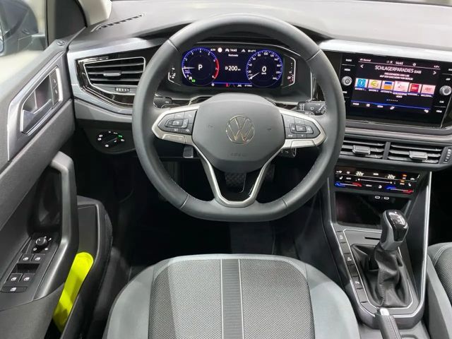 Volkswagen Polo 1.0 TSI DSG Style