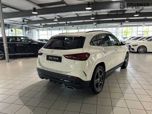 Mercedes-Benz GLA 200 AMG Line