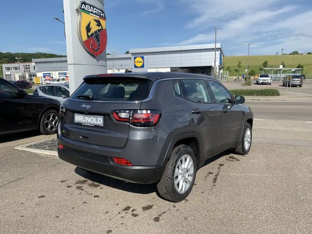 Jeep Compass Altitude Hybrid