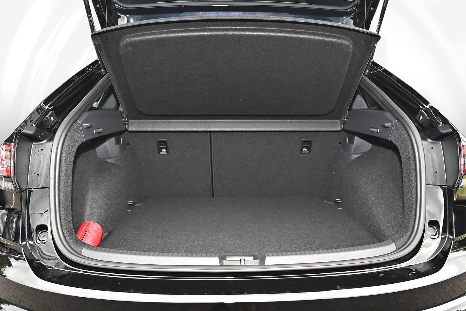 Volkswagen Taigo 1.0 TSI DSG R-Line