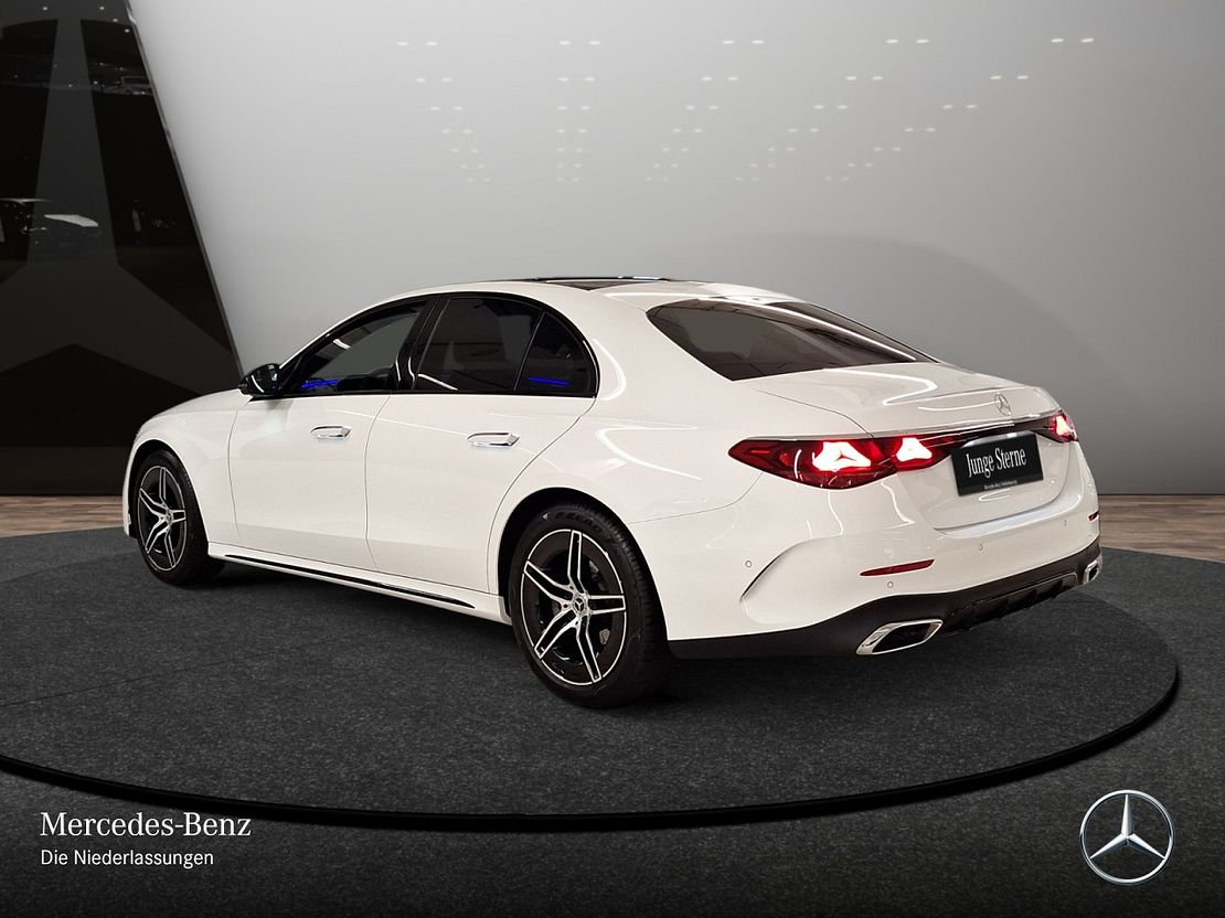 Mercedes-Benz E 200 AMG Line Sedan
