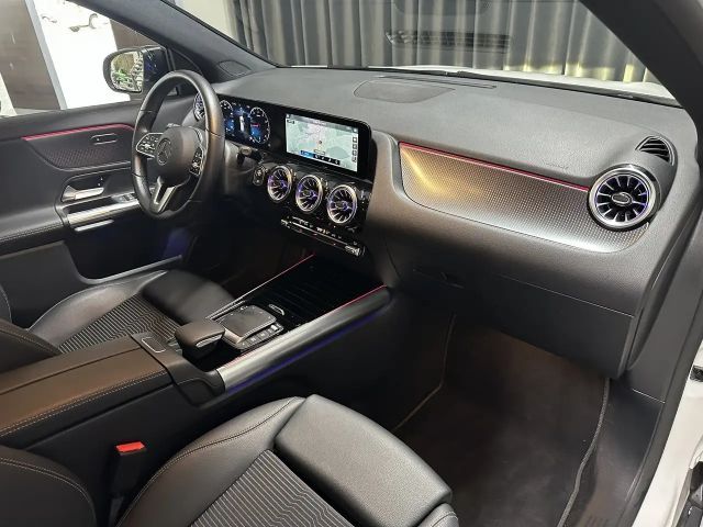 Mercedes-Benz GLA 200 Progressive