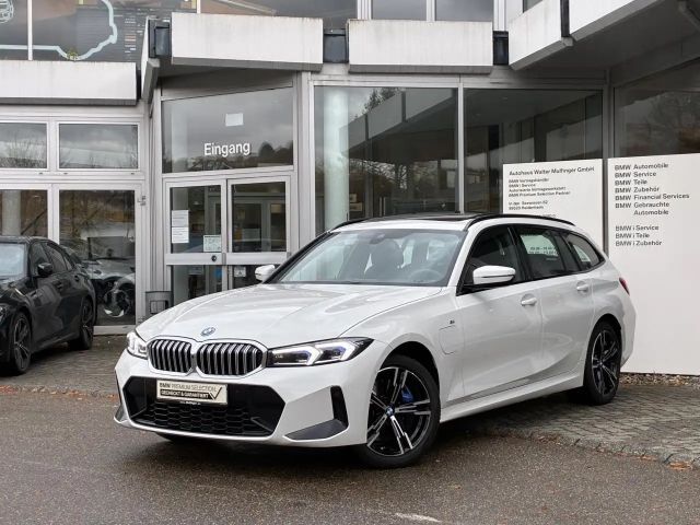 BMW 330 330e M-Sport Touring