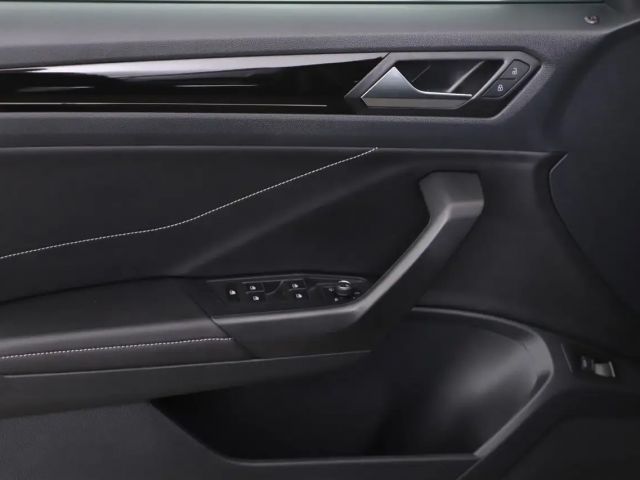 Volkswagen T-Roc 1.5 TSI DSG IQ.Drive R-Line