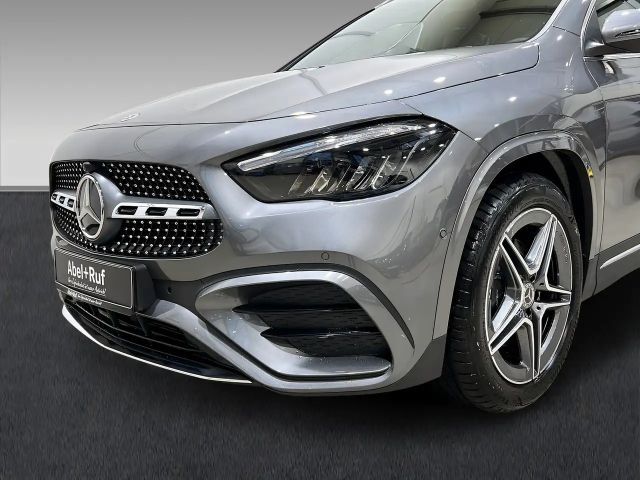 Mercedes-Benz GLA 200 AMG Line GLA 200 d