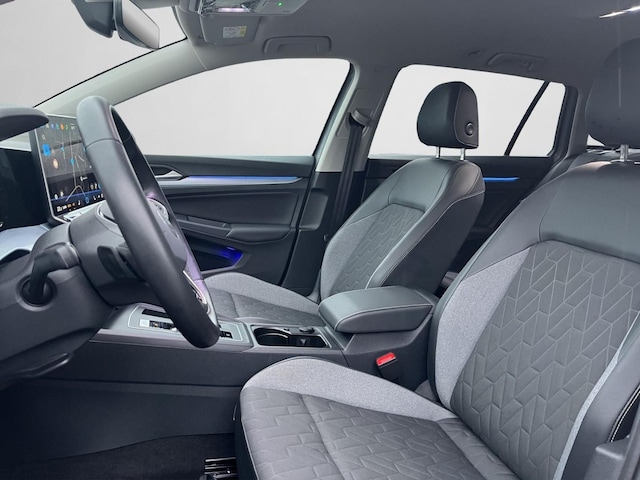 Volkswagen Golf 1.5 eTSI DSG Variant