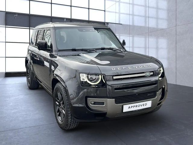 Land Rover Defender 110 D250 Dynamic SE