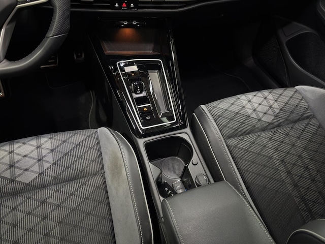 Volkswagen Golf R-Line Variant