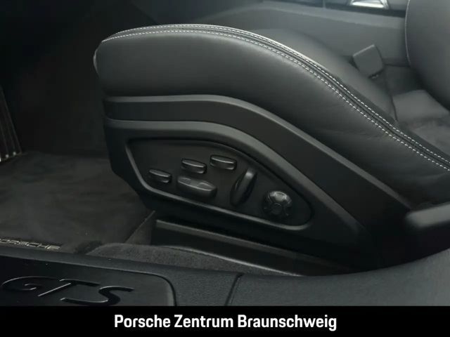 Porsche Panamera GTS Sport Turismo