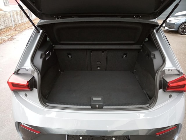 Cupra Born Navi. Rückfahrkamera. Einparkhilfe