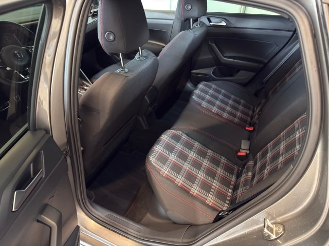 Volkswagen Polo 2.0 TSI