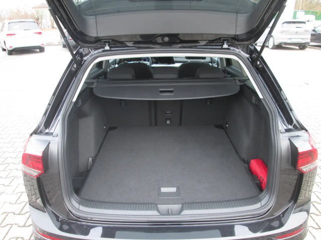 Volkswagen Golf 1.5 TSI Life Variant