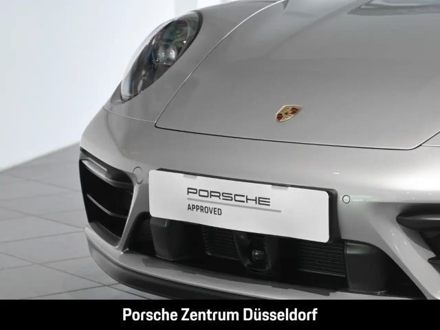 Porsche 992 4 Coupé GTS Targa