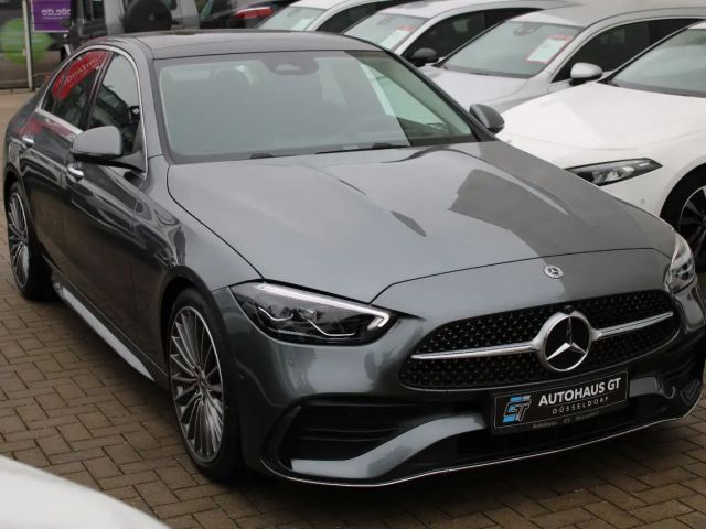 Mercedes-Benz C 200 AMG Line Sedan