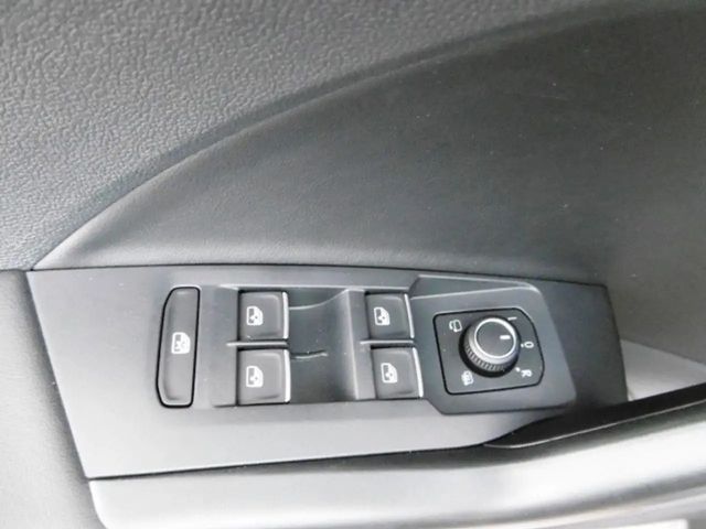 Volkswagen T-Cross 1.0 TSI R-Line
