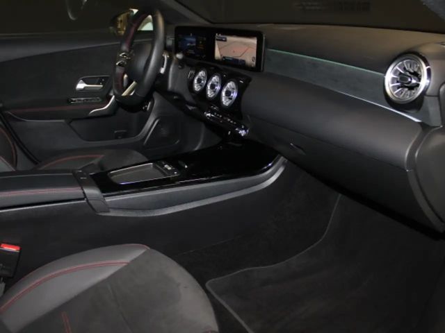 Mercedes-Benz A 200 AMG Line