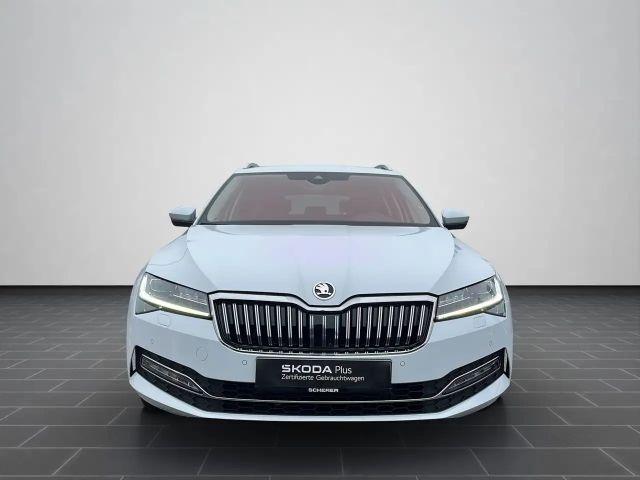 Skoda Superb 1.5 TSI Combi Style Style