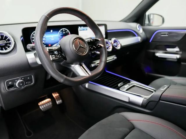 Mercedes-Benz GLB 220 4MATIC AMG Line GLB 220 d