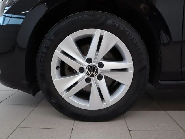 Volkswagen Golf TSI