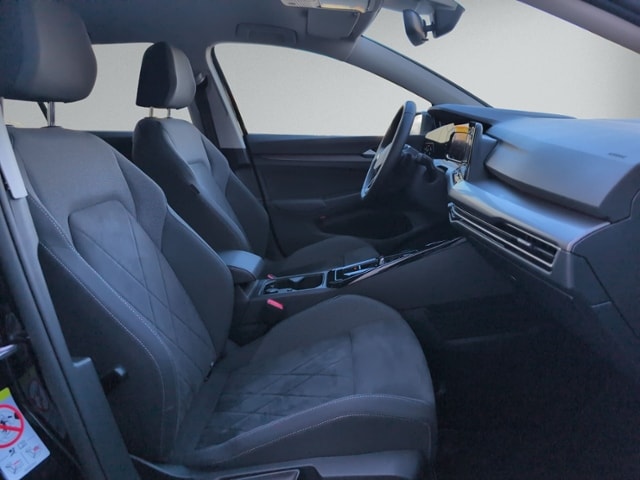 Volkswagen Golf 1.5 eTSI DSG Golf VIII