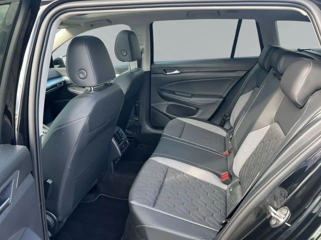 Volkswagen Golf 1.5 eTSI Variant