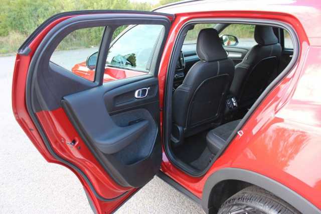 Volvo XC40 Dark Plus