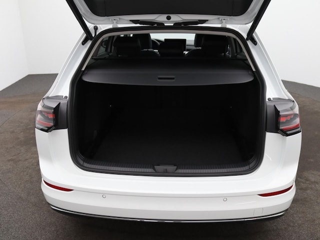 Volkswagen Golf 1.5 eTSI DSG Style Variant