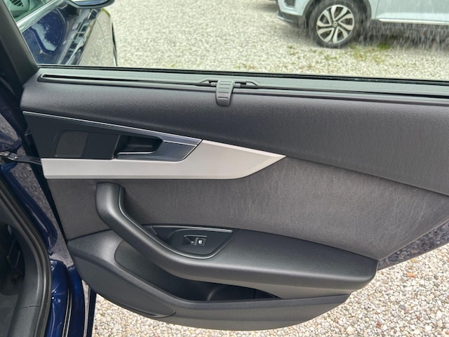 Audi A4 35 TFSI Avant S-Tronic