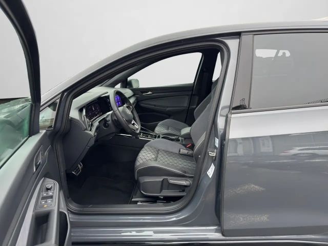 Volkswagen Golf 1.5 eTSI DSG Golf VIII R-Line
