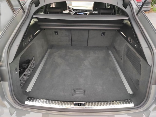 Audi A6 45 TFSI Avant S-Tronic