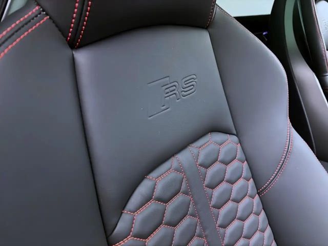 Audi RS4 Avant Quattro