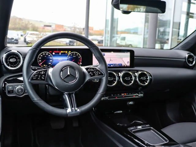 Mercedes-Benz A 180 Progressive