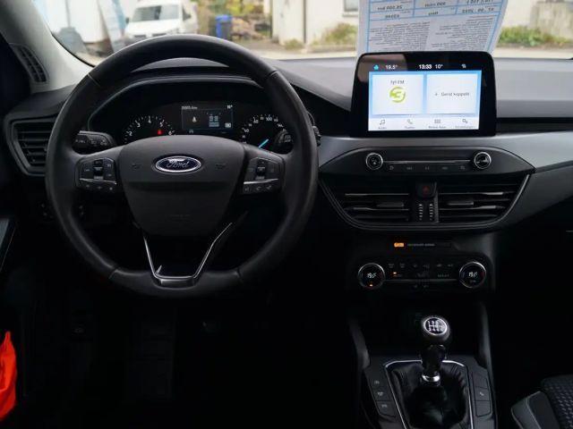 Ford Focus Cool & Connect Wagon