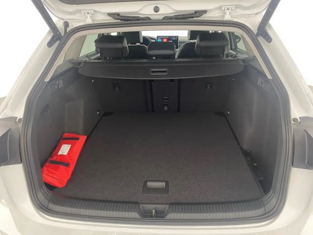 Volkswagen Golf Business DSG Variant