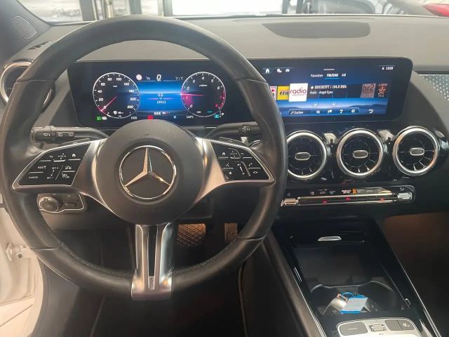 Mercedes-Benz B 180 Progressive