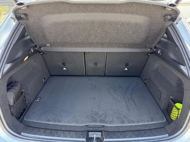 Mercedes-Benz GLA 180 GLA 180 d