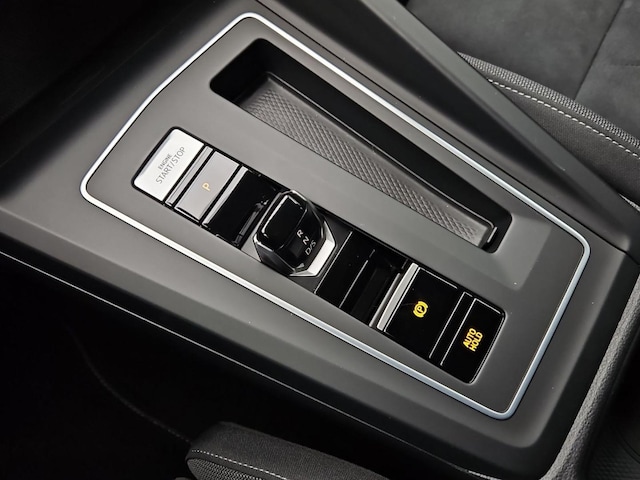 Volkswagen Golf 2.0 TDI DSG Style Variant