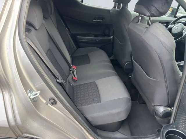 Toyota C-HR Hybride Team D