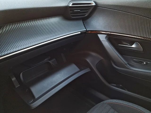 Peugeot 2008 PureTech Style