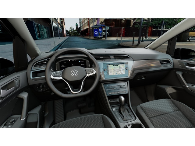 Volkswagen Touran 1.5 TSI DSG R-Line