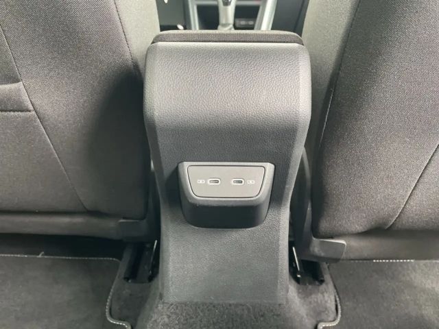 Volkswagen Taigo 1.5 TSI DSG R-Line Style