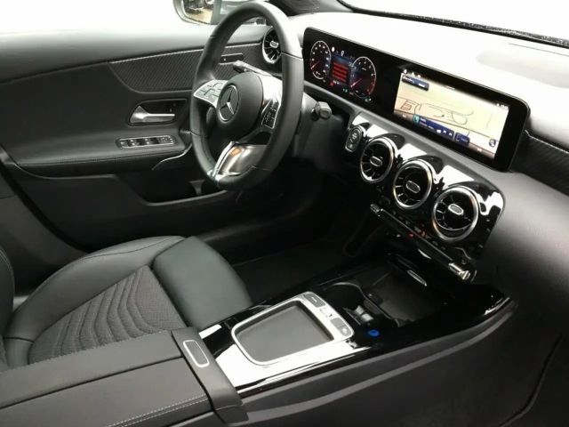 Mercedes-Benz A 180 Progressive