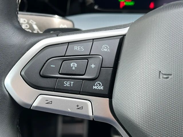 Volkswagen Golf 1.5 eTSI DSG Golf VIII Variant