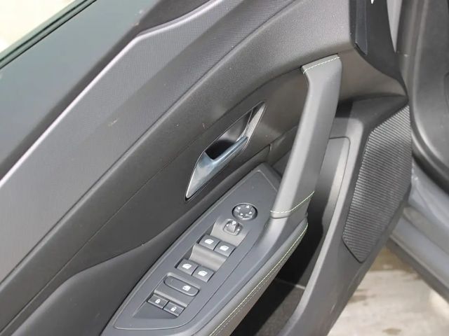 Peugeot 408 130 EAT8 GT-Line PureTech