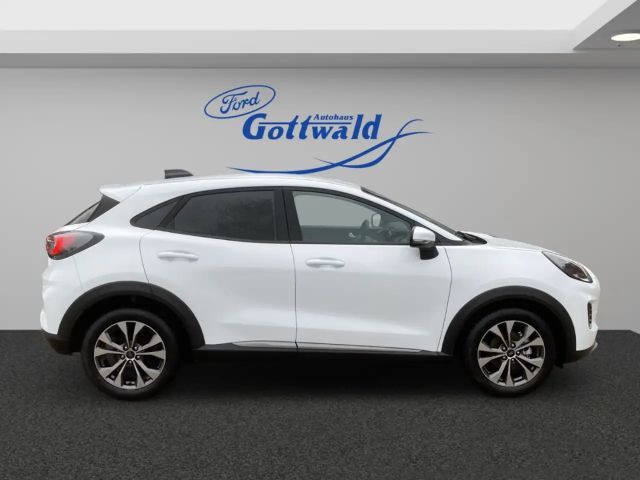 Ford Puma EcoBoost Titanium