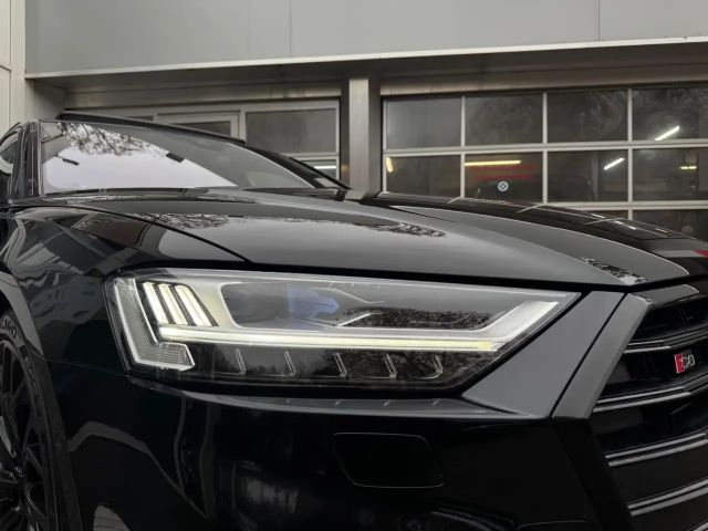 Audi S8 4.0 TFSI Quattro